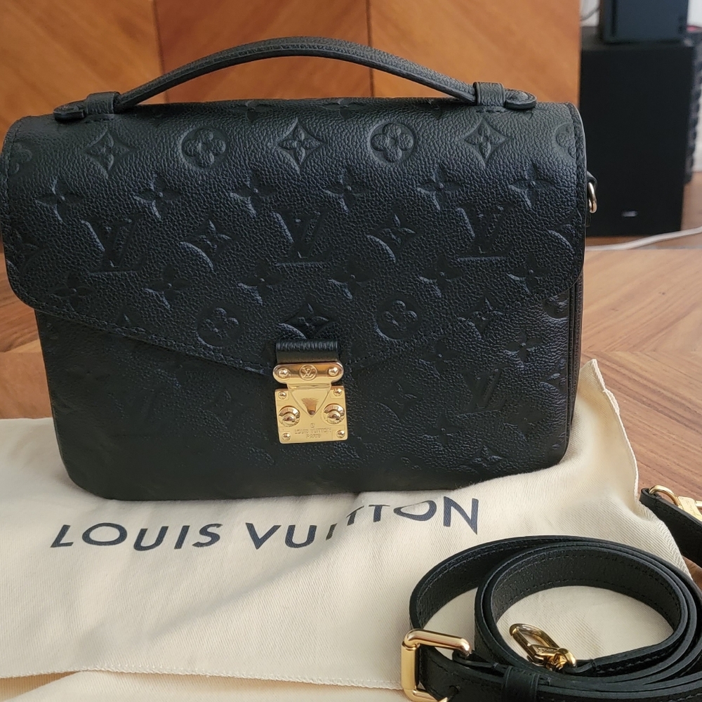 Louis Vuitton Pochette Metis Black Empreinte Leather Crossbody Bag